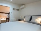 Bed detail